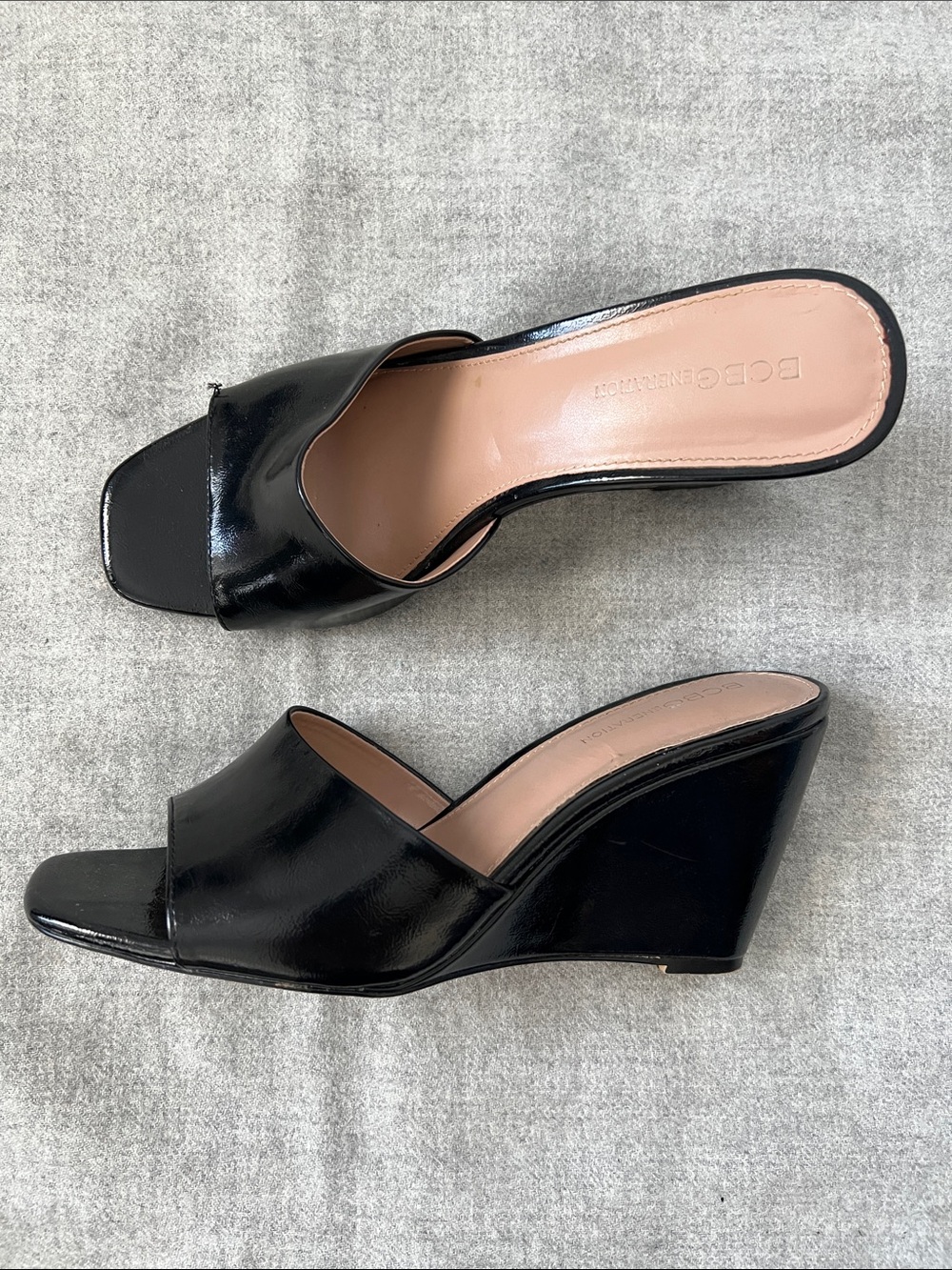 BCBGeneration Giani Slip-On Wedge Sandals Black Size 9.5